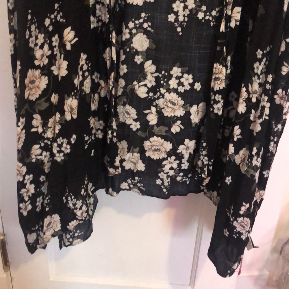 Torrid - Picture 4 of 6